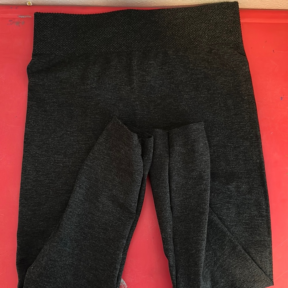 Grey maternity leggings